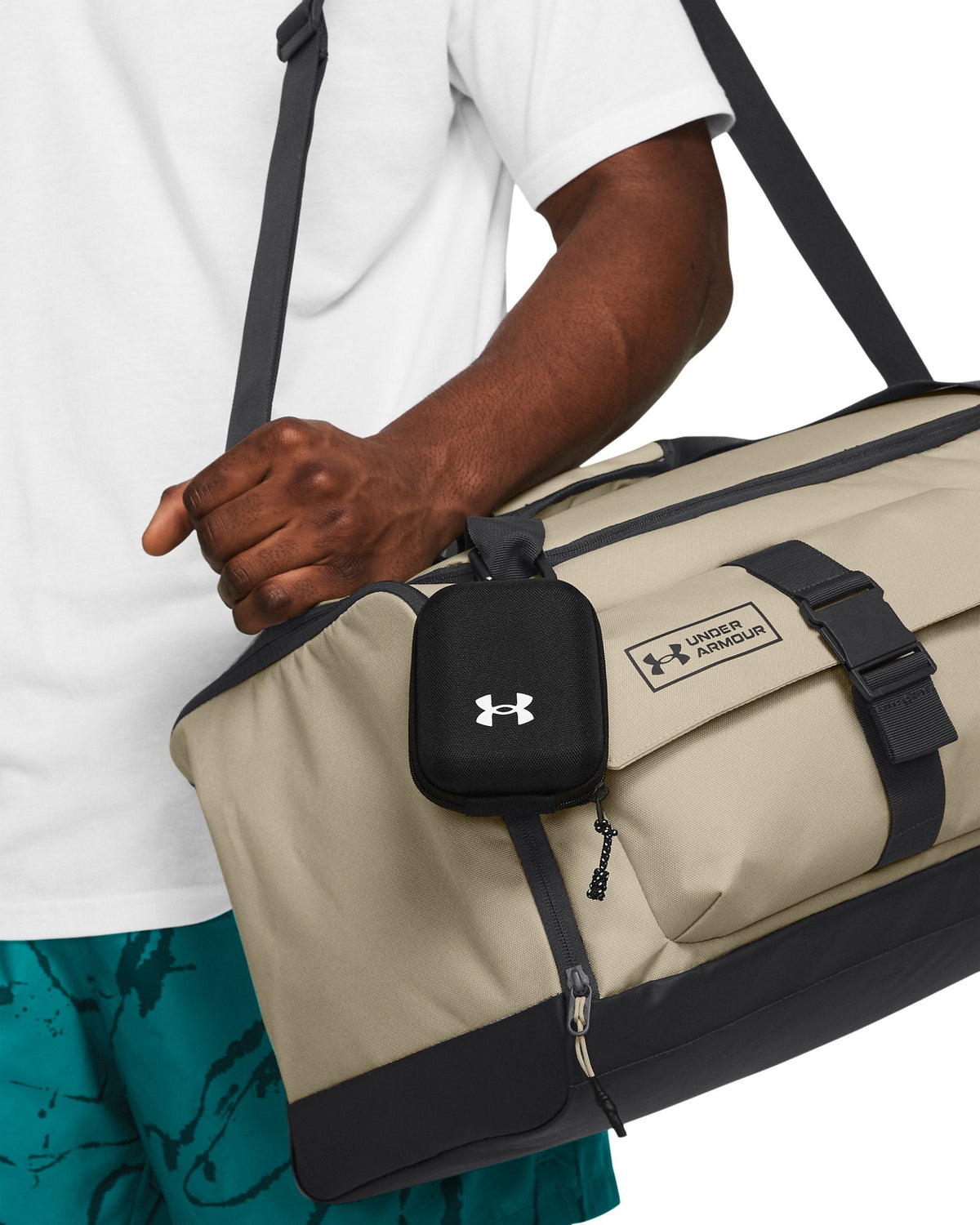 UA Contain Micro Case - Black