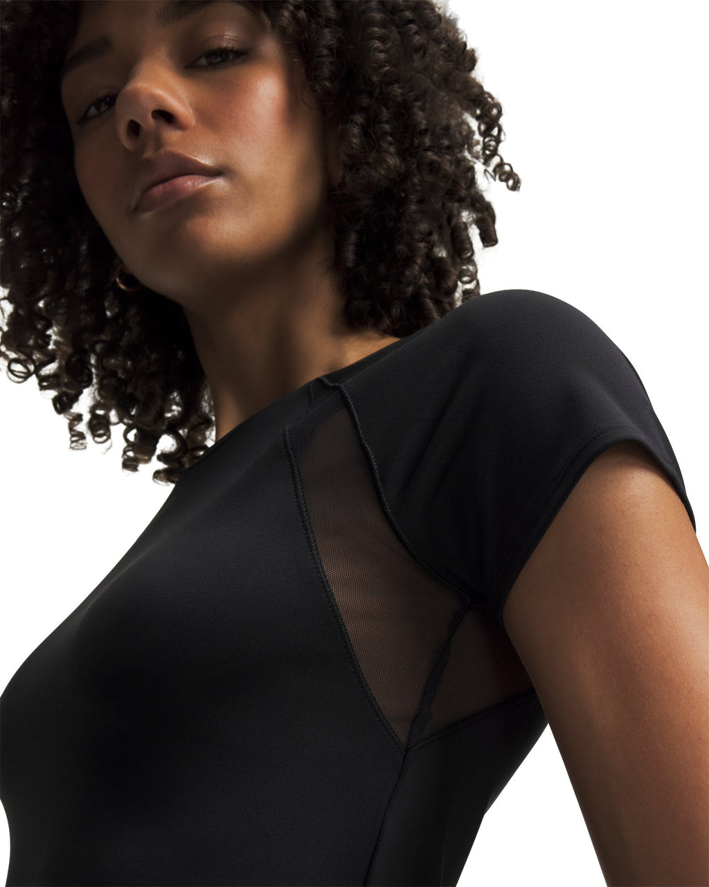UA Motion Mesh Women's Short Sleeve - Black